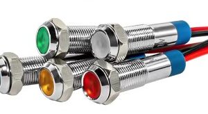 Voyant tête bombée P12mm led 24v blanche laiton nickelé IP67