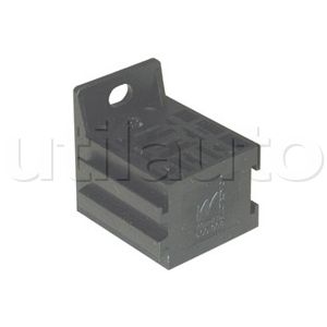 Supports porte-relais pour micro-relais clipsables les uns aux autres